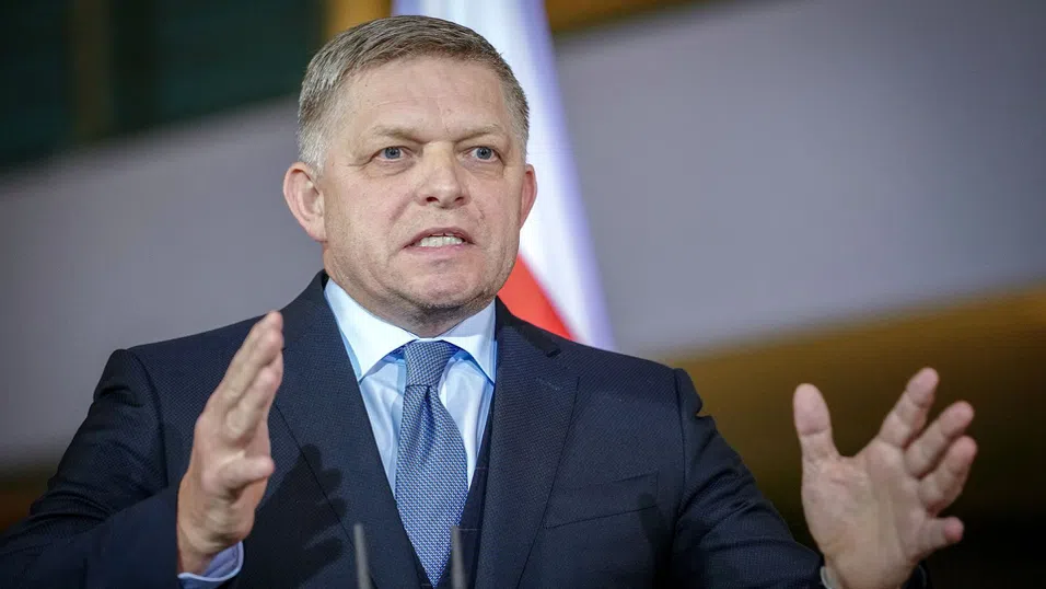 Фицо влезе в остър тон с Калас заради Парада на победата в Москва