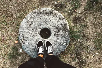 Колелото на съдбата: Как една мина в Карпатите задвижи човешката история