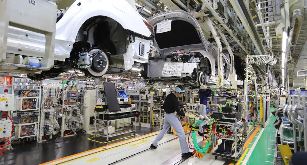 Европейските автомобилни производители - основна жертва на кръстосания огън между САЩ и ЕС