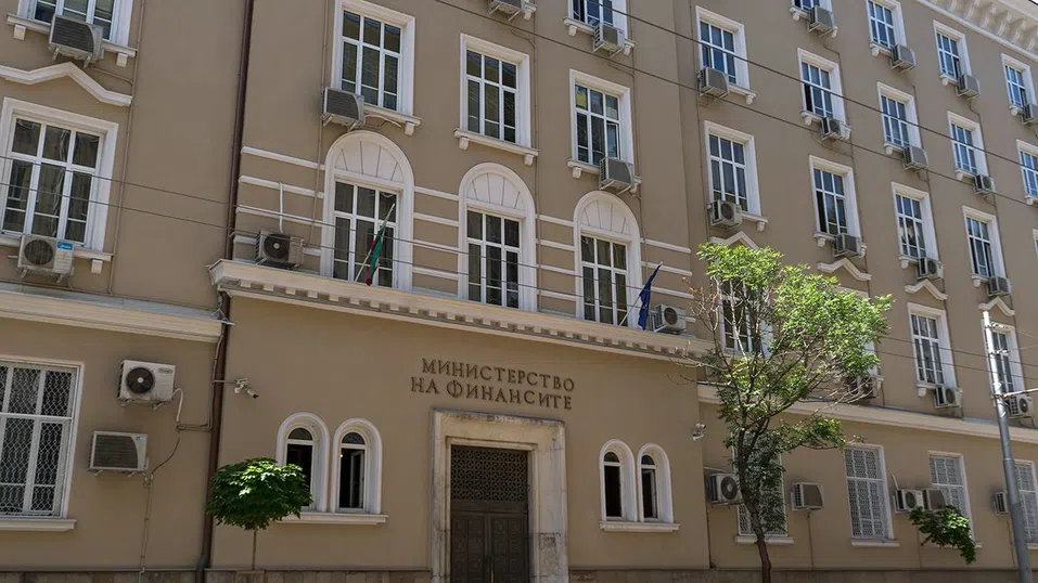Бюджет 2025 приключва с дефицит от 3,1% от БВП и ръст на приходите от 19,5%