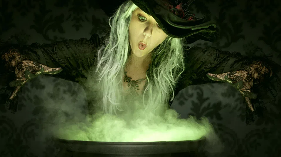 Да си купиш магия от Etsy: Все повече млади хора го правят, бизнесът на „вещиците“ процъфтява