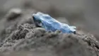 Метеорит, пробил покрива на къща, разкрива следи от древна вода в Слънчевата система
