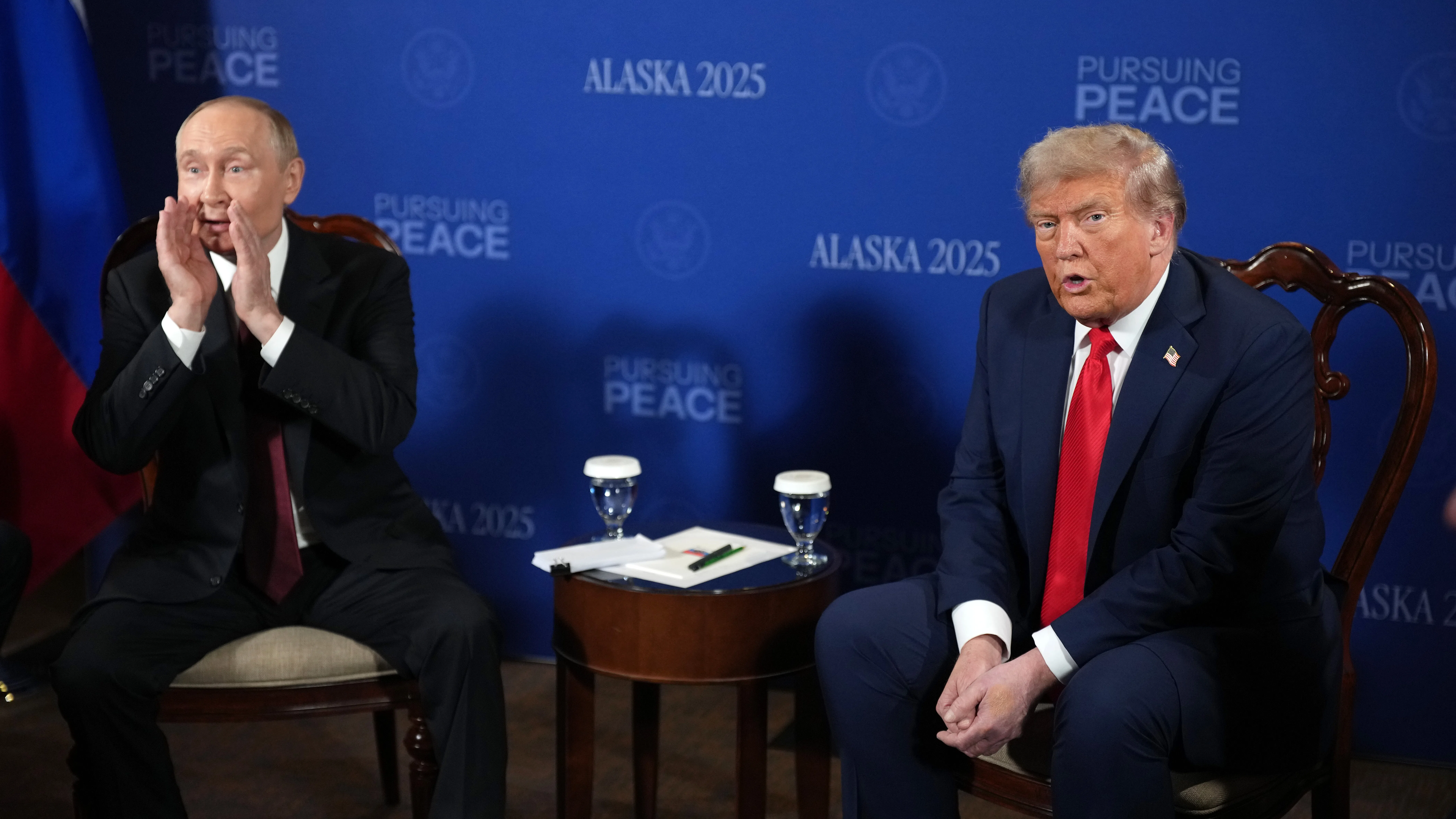 Русия преследва мирно споразумение с Украйна - но според собствените си условия