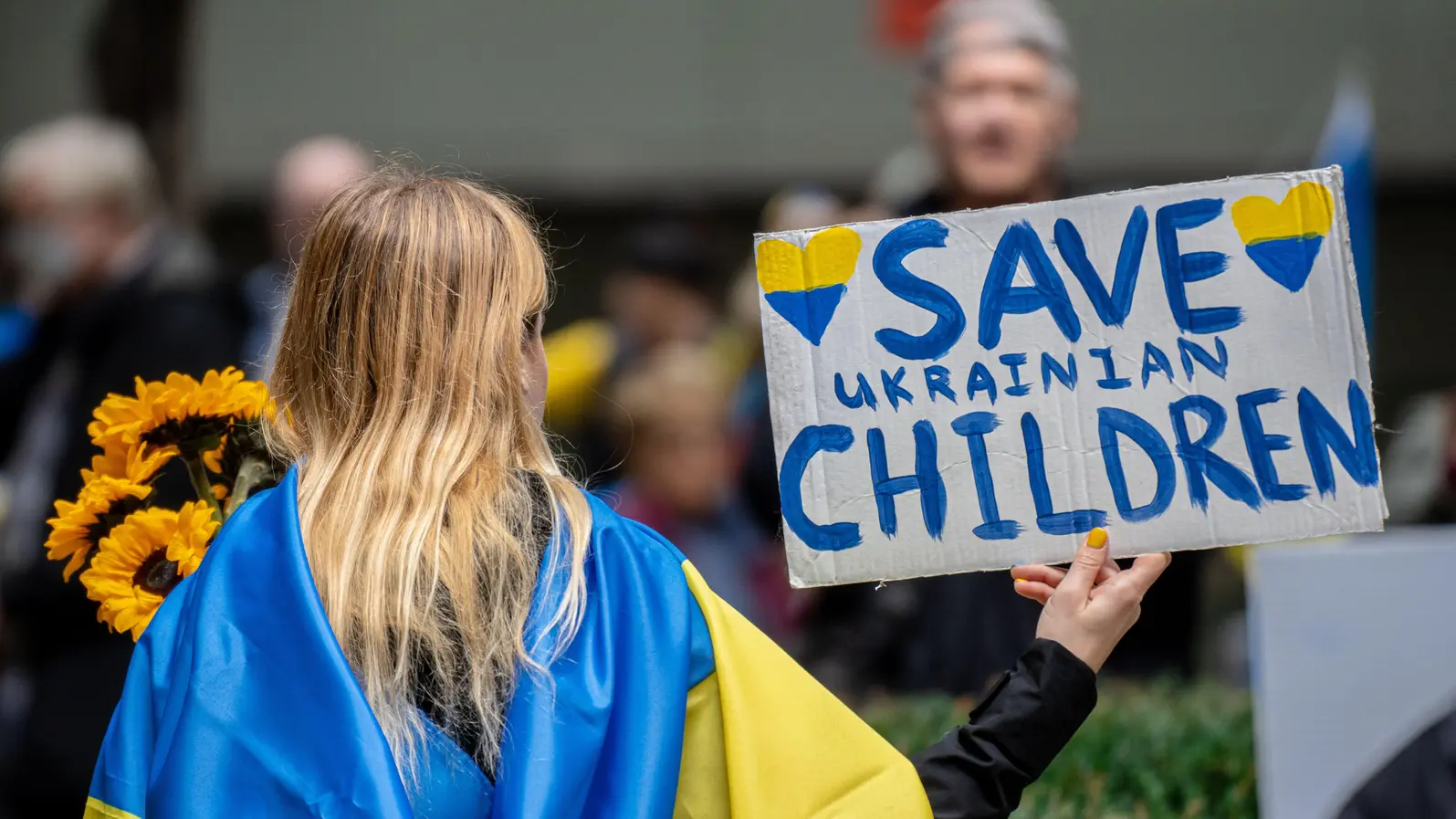„Моето бъдеще е в ЕС“: Украинските деца, които отказват да се върнат вкъщи