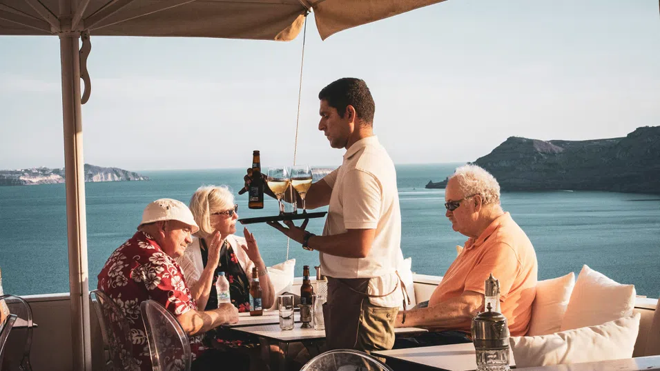 Гръцкият парламент прие реформата за 13-часов работен ден