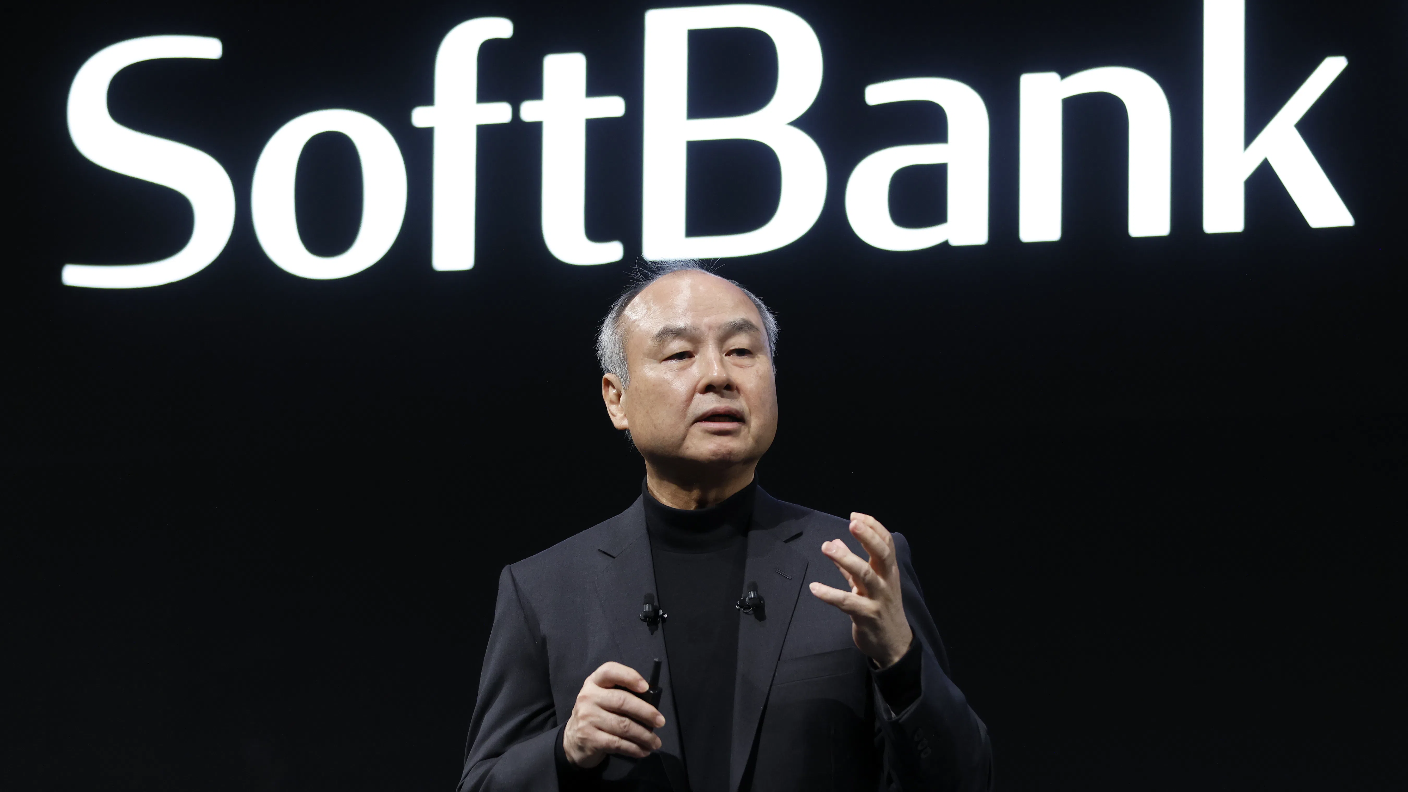 SoftBank удвоява печалбата си на фона на бума при оценките на AI компаниите