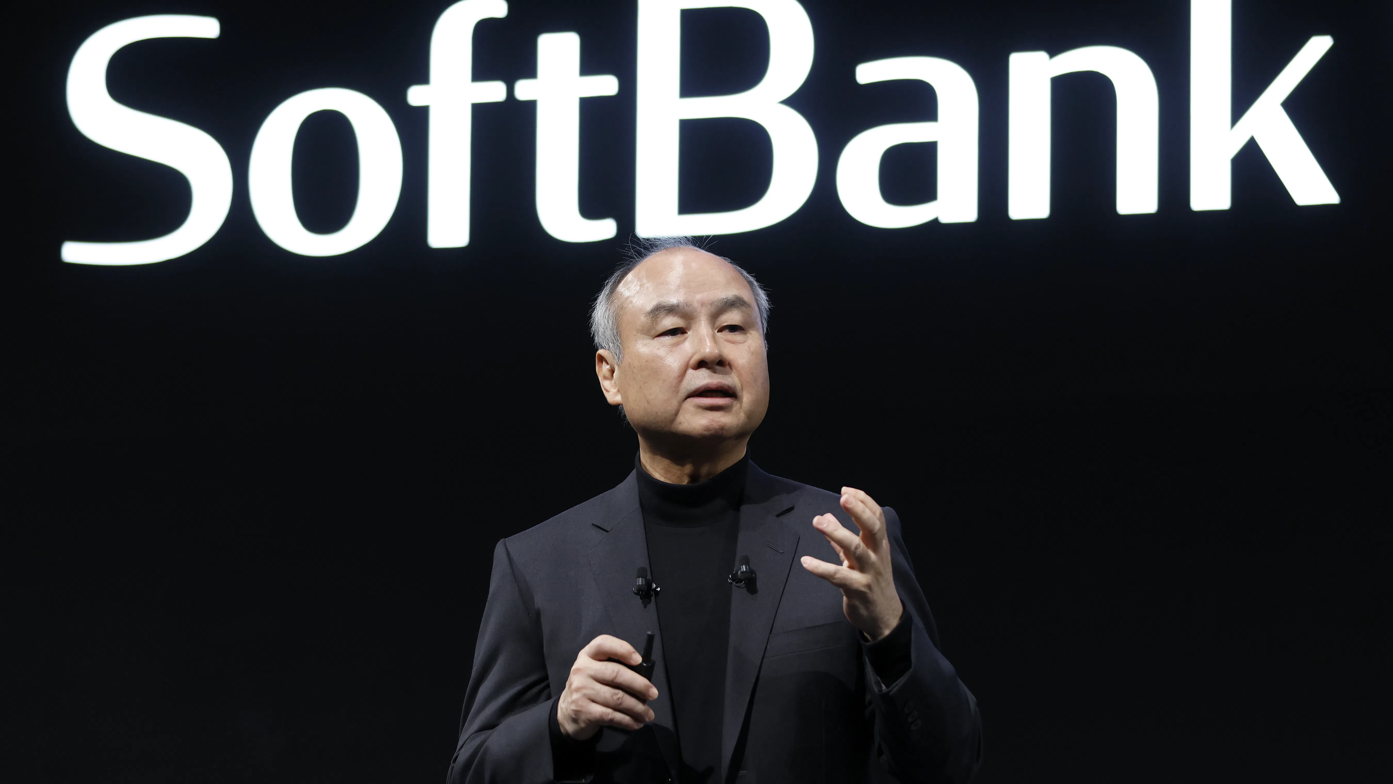 SoftBank регистрира печалба за пръв път от четири години насам