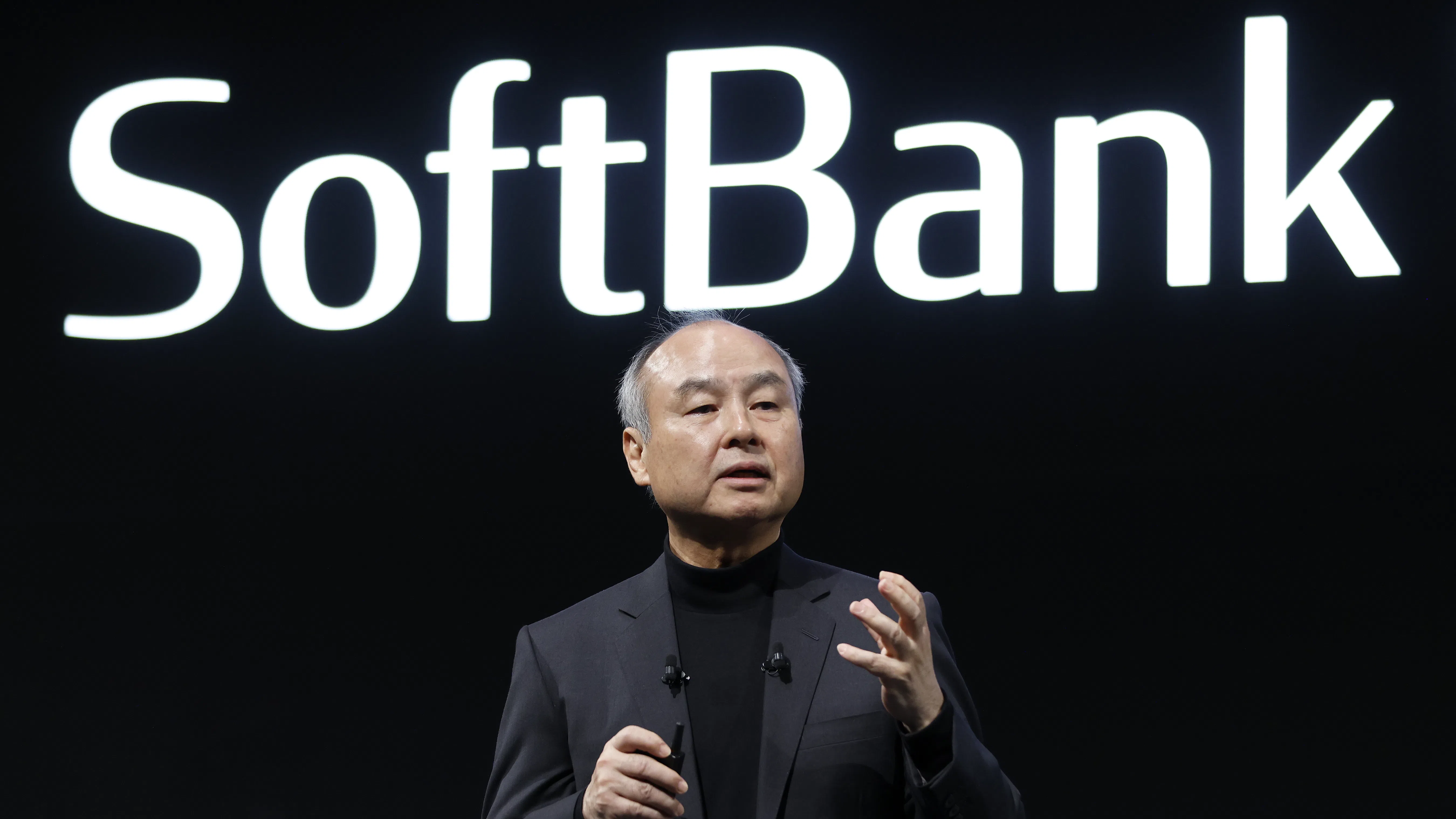 SoftBank придобива бизнеса с роботика на ABB за 5,4 млрд. долара