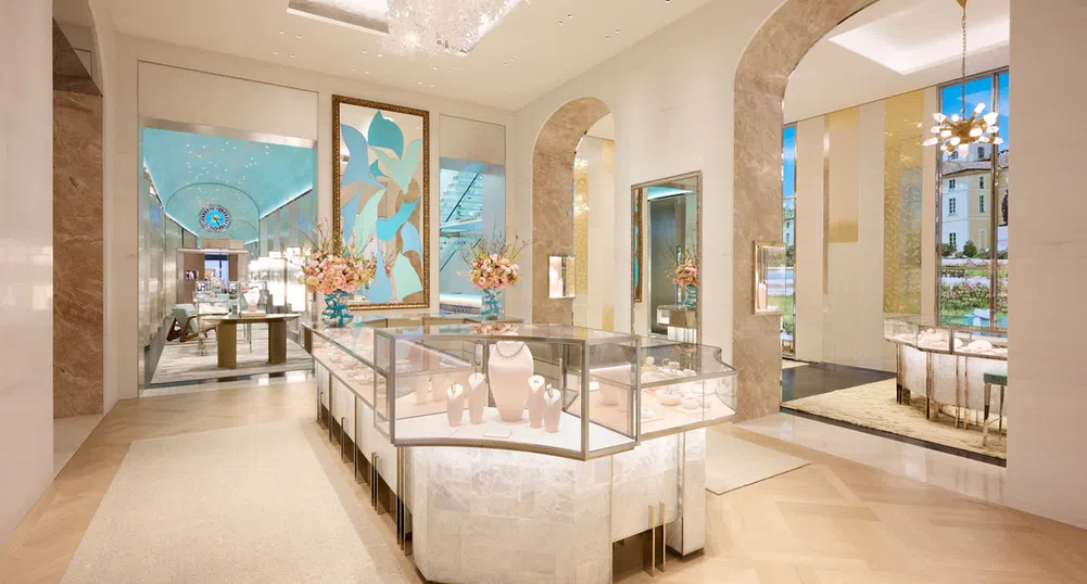 Градът е Милано, адресът – Via Montenapoleone. Добре дошли в най-красивия бутик на света