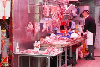 Китай понижава антидъмпинговите мита за европейското свинско