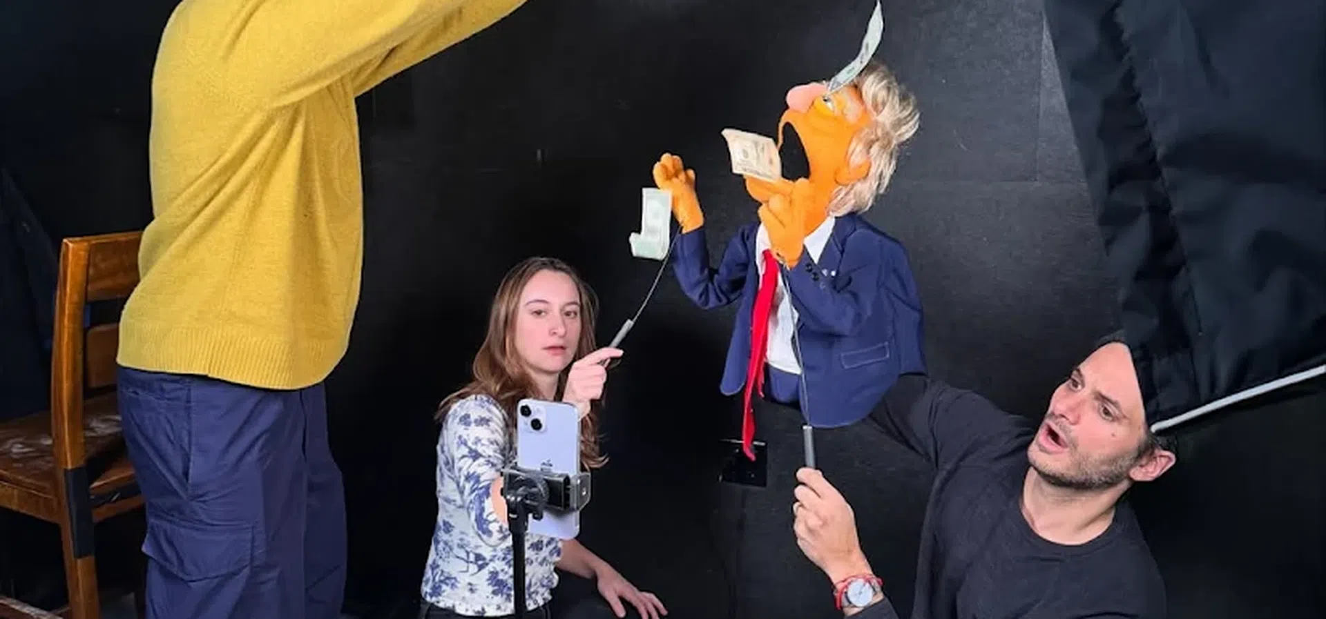 Видеото към електронно денс парче започва с Владимир Путин гол