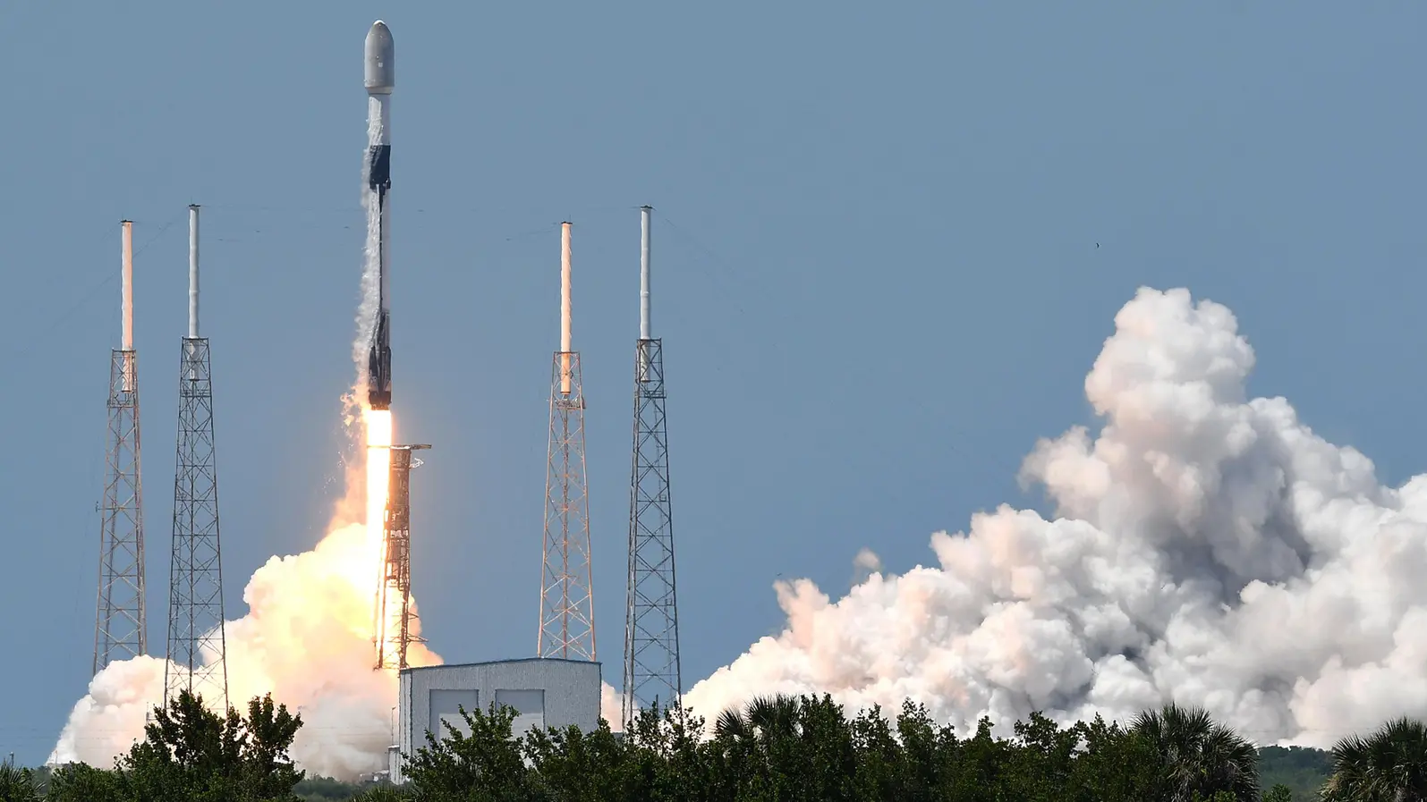 Starship на SpaceX променя космическия пазар, а оттеглянето на Falcon 9 отваря възможност за Европа