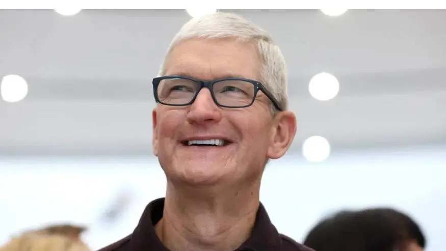 Apple е на път да си върне короната за най-скъпа компания в света, отнета от Nvidia