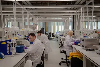 AstraZeneca придобива EsoBiotec в сделка за 1 млрд. долара