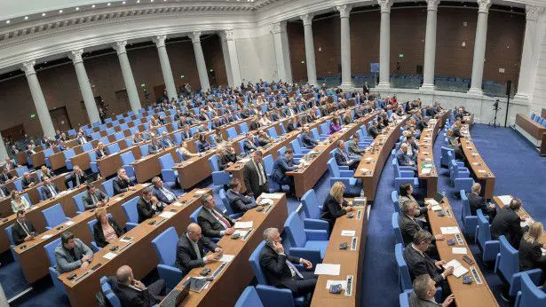 И вторият вот на недоверие към кабинета "Желязков" е неуспешен