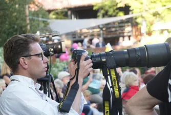 Изкуственият интелект променя професията, но не може да замени нюанса, инстинкта и етичната отговорност на един реален журналист