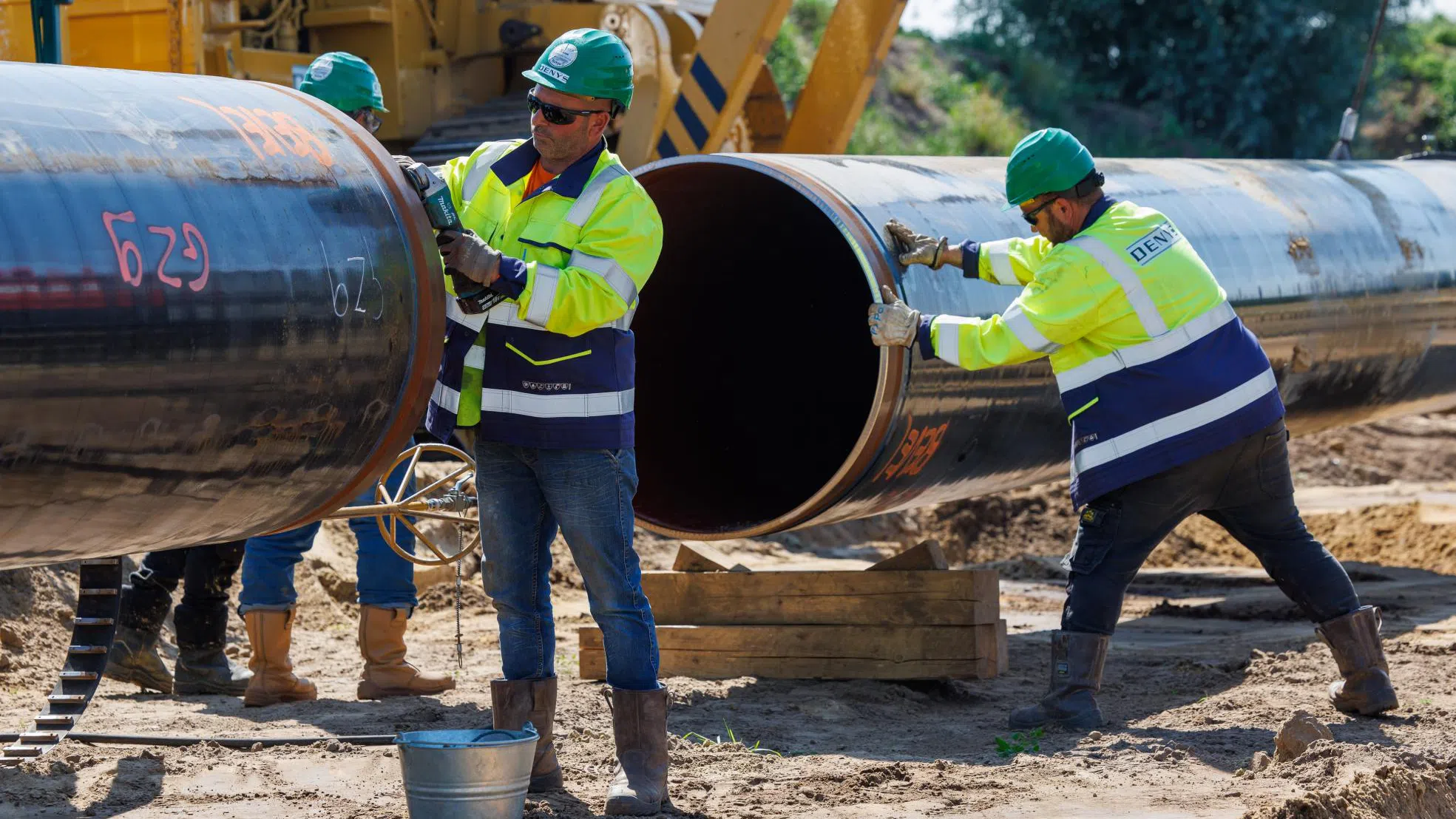 ЕК предлага забрана на нови договори за руски газ от 1 януари 2026 г.