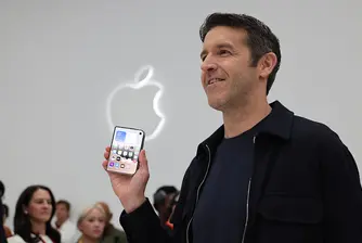 Сгъваемият iPhone Duo на Apple се разпродаде за часове, доставките се изместват за 2027 г.