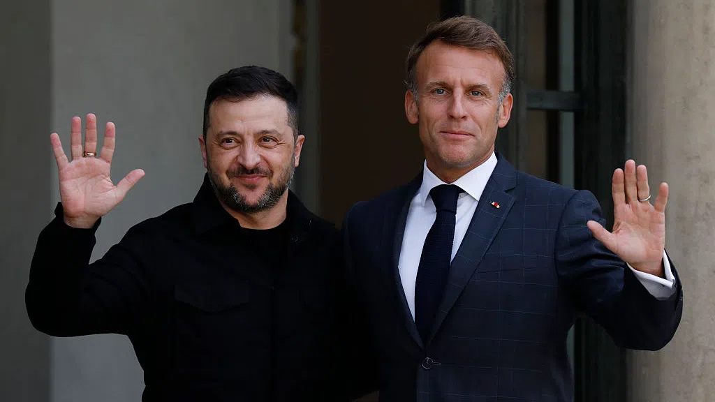 Макрон и Зеленски подписаха писмо за намерение за закупуване на до 100 изтребителя „Рафал“ за Украйна