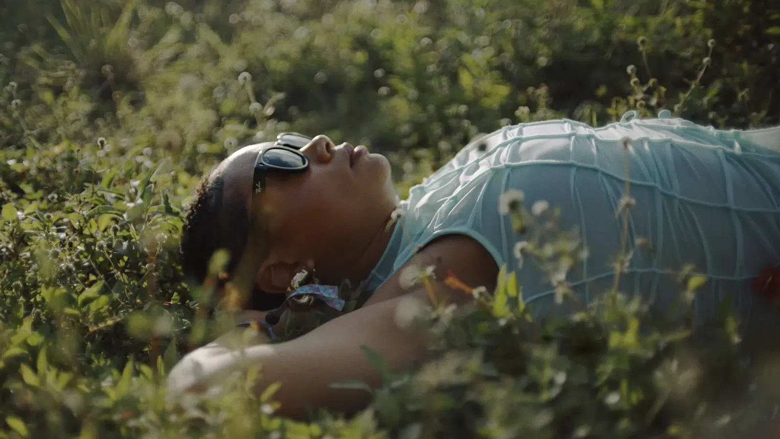 Meta обяви нова софтуерна актуализация за своите очила с изкуствен