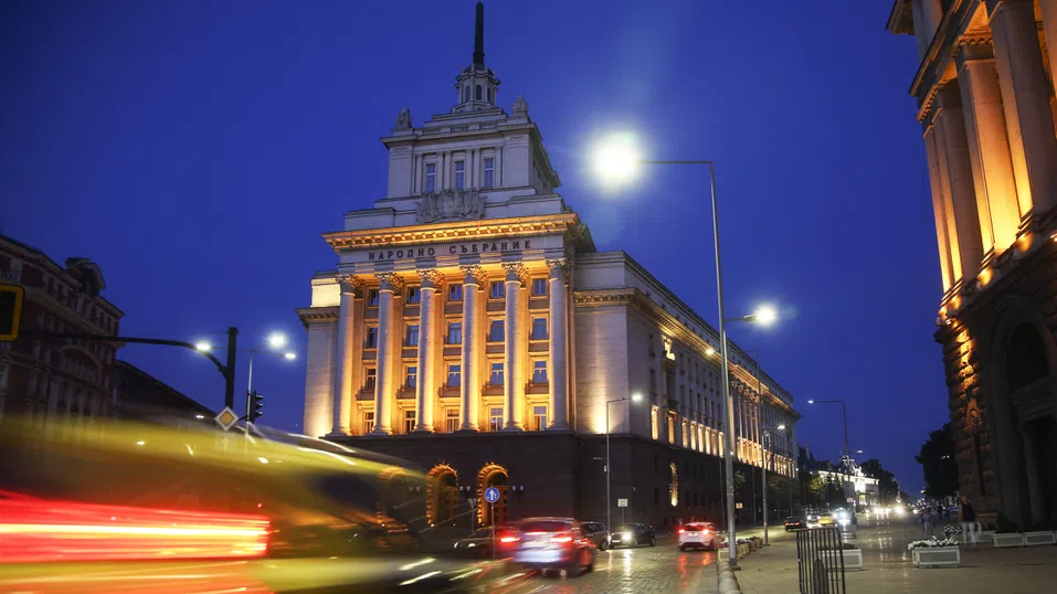 Има ли път напред за новото правителство?