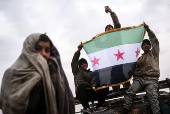 Сирийската армия нахлу в кюрдските градове – „предателство“, което погребва шансовете за мир