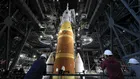 Мегаракетата на НАСА е на стартовата площадка. Подготовката за историческата мисия до Луната започва