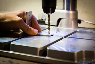 Не е само петролът: Алуминият поскъпва значително заради затруднение в доставките