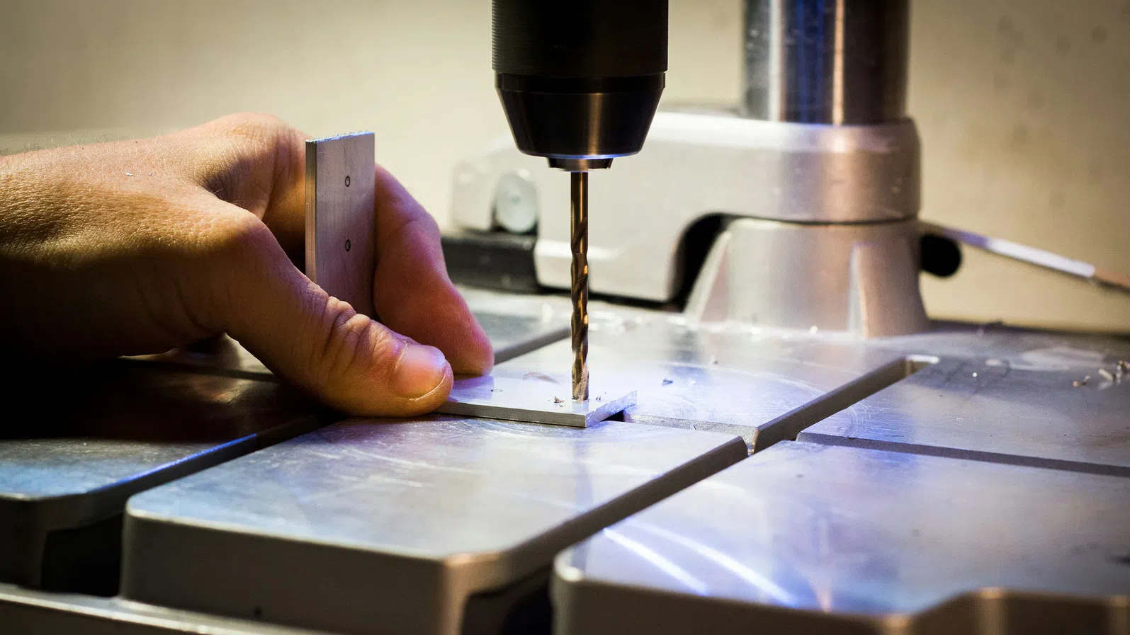 Не е само петролът: Алуминият поскъпва значително заради затруднение в доставките