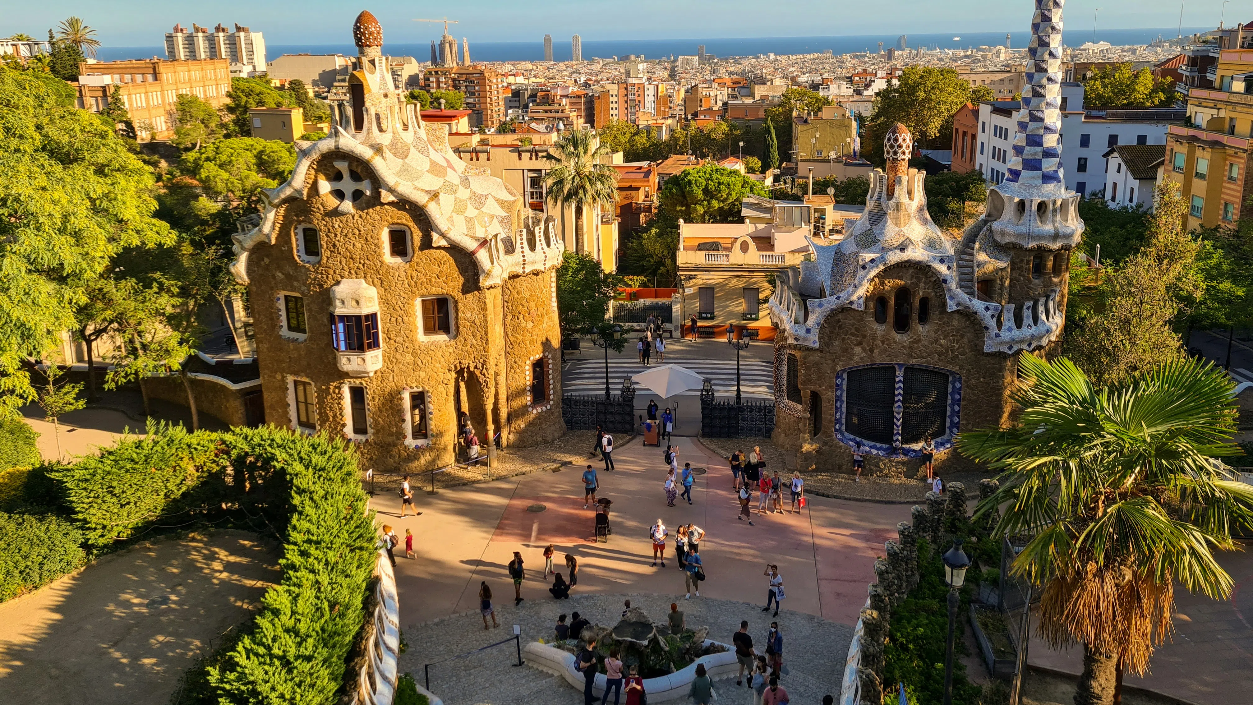 Барселона изтри автобусен маршрут от Google Maps, за да се бори със свръхтуризма