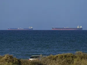 Иран отново затвори Ормузкия проток