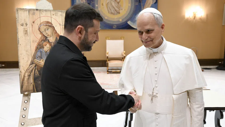 Папата посрещна Володимир Зеленски - президента на "мъченицата Украйна"