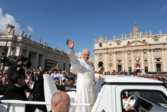 Първият американски понтифик в историята смята да следва Социалната доктрина и икономическите и богословските доктрини на Лъв XIII, който в края на XIX век отваря Църквата към модерния свят