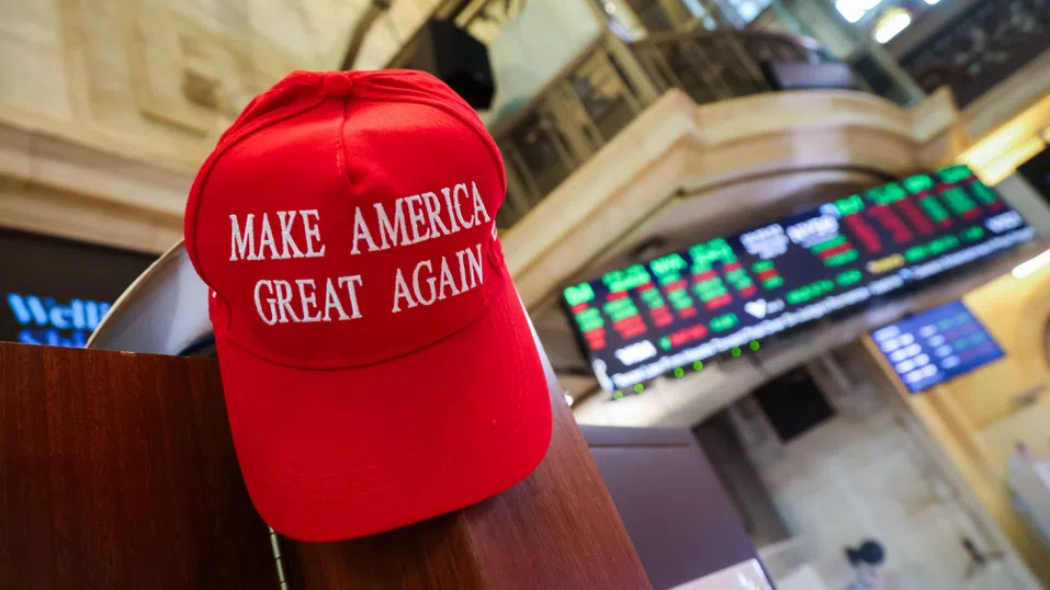 „Шоковият тарифен режим“ на Тръмп подлага Уолстрийт на изпитание