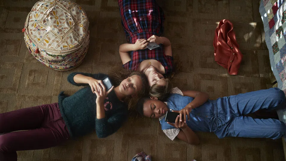 Децата са пристрастени към социалните мрежи. Европа не може да постигне единно решение на проблема