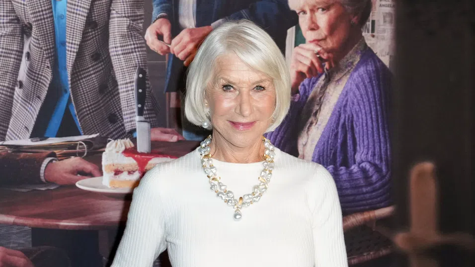 Хелън Мирън: Джеймс Бонд трябва да си остане мъж