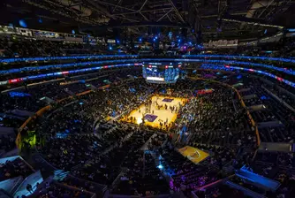 Сделката за LA Lakers може да пропадне заради семейна драма между собствениците