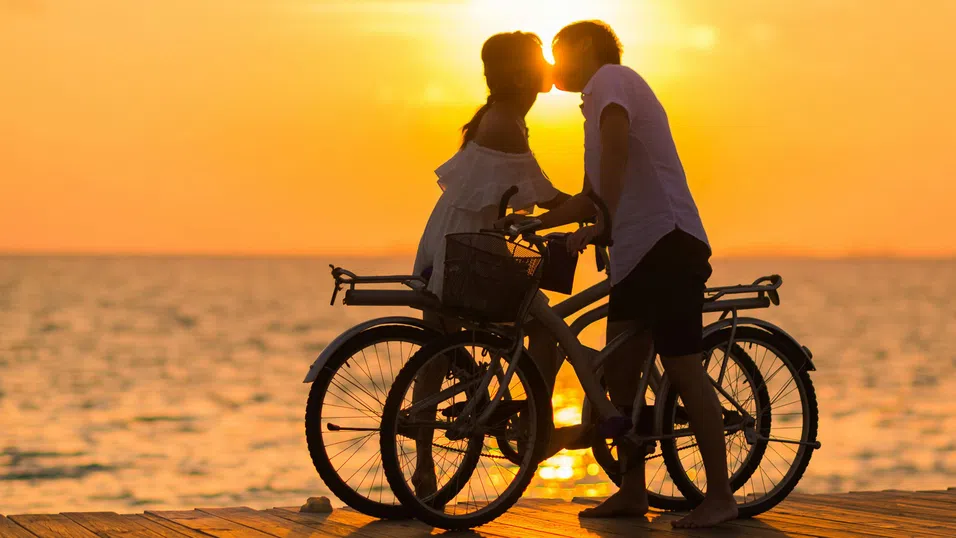 Gen Z избира живот без дом, семейство и деца. И без застраховка за бъдещето