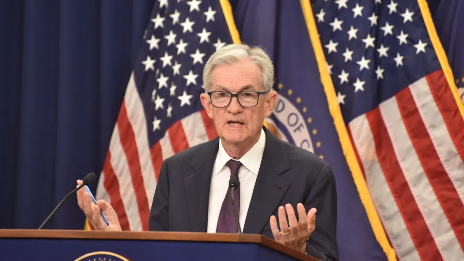 Фед запази основната лихва без промяна на фона на по-оптимистична оценка за икономиката на САЩ