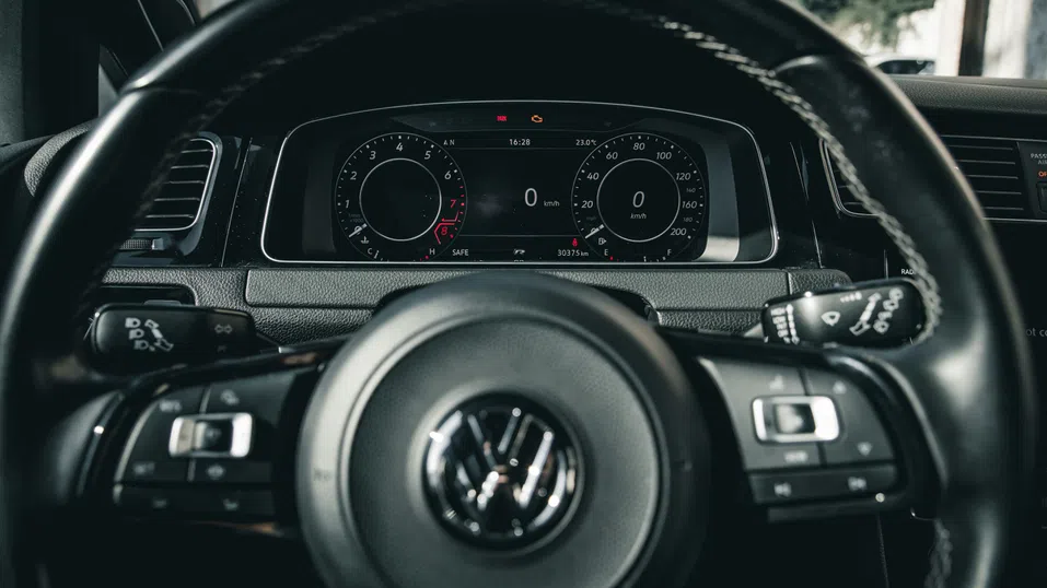 Volkswagen може да прекъсне производството без чипове от Nexperia