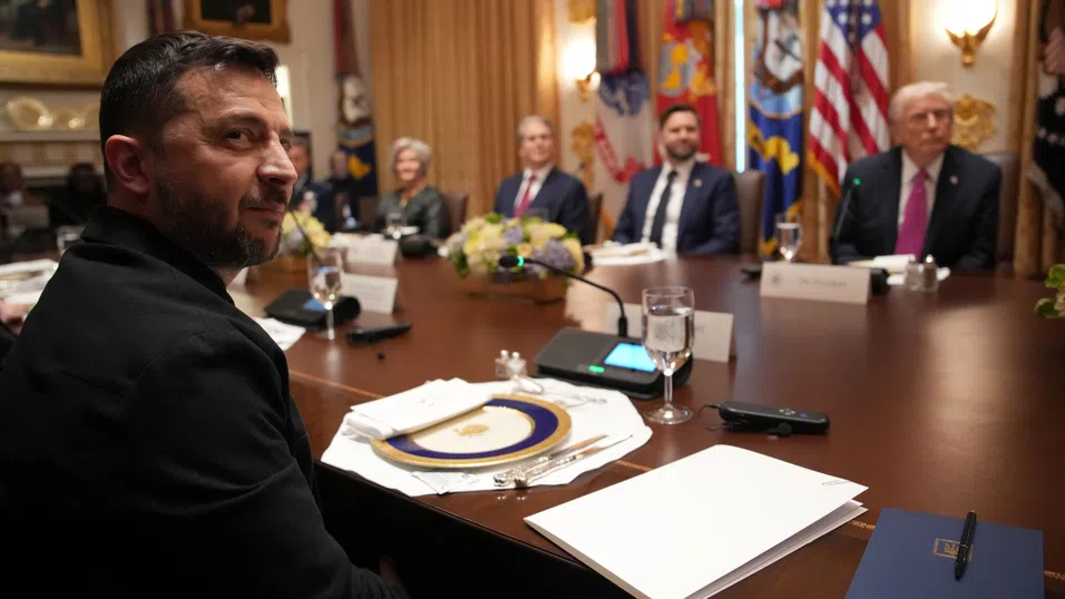Дълъг разговор без обещания: Защо Зеленски си тръгна от Белия дом с празни ръце