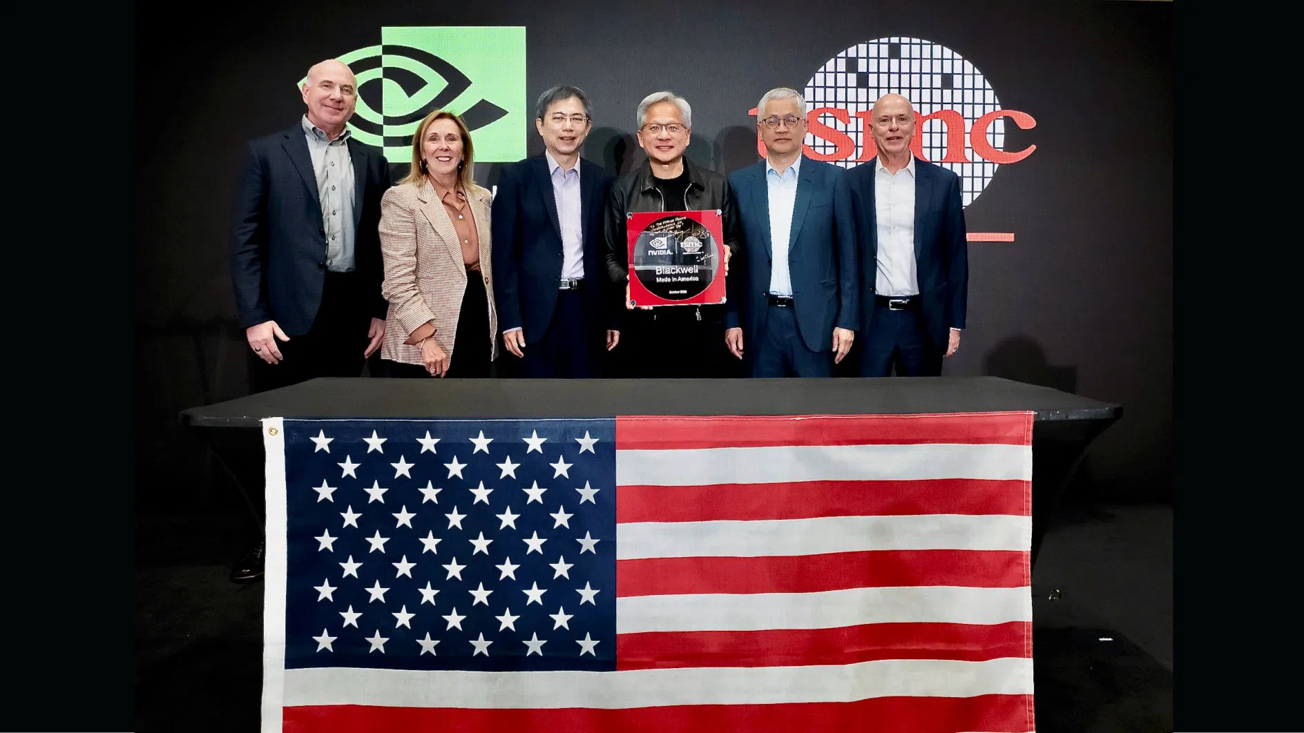 Nvidia представя първия чип Blackwell от завода на TSMC в САЩ