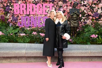 Алкохолни единици: 0, цигари: 0, калории: 0 - статуя на Бриджит Джоунс блесна сред филмовите икони на лондонския Лестър Скуеър