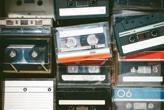 Уморени от изкуствения интелект, хората се посвещават на аналоговия начин на живот