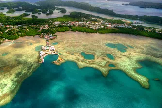 Гренландия и САЩ по тихоокеанския модел? Опитът на три острова