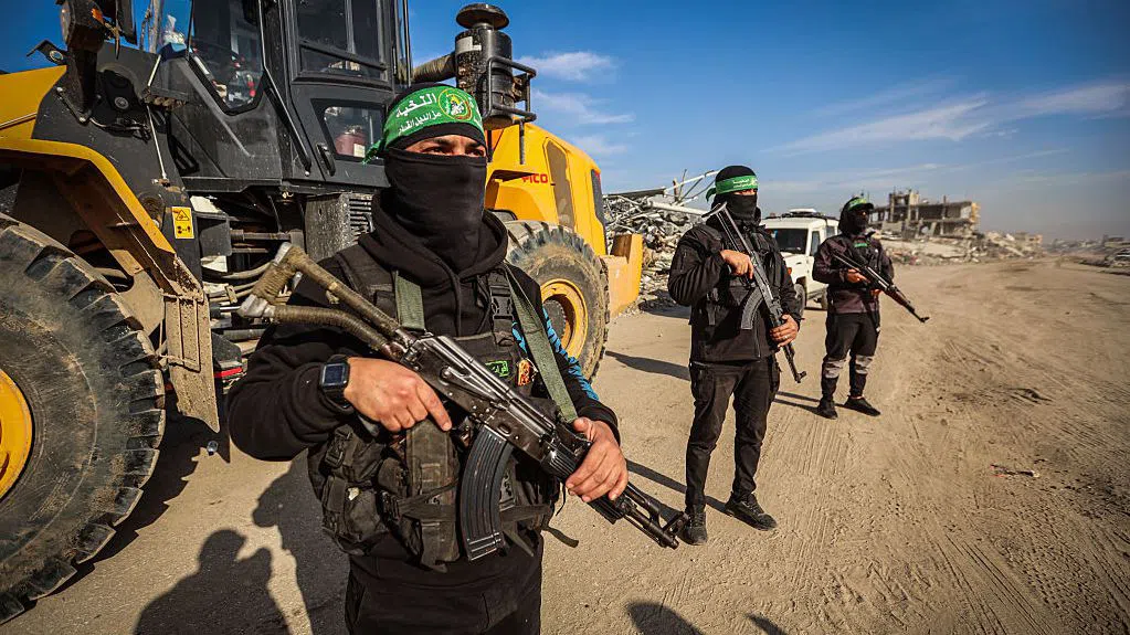 „Хамас“ затяга контрола в Газа, докато Тръмп настоява за прилагането на мирния план