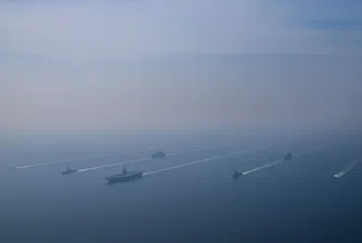 САЩ струпват военна мощ в Близкия изток, Тръмп обмисля удар срещу Иран