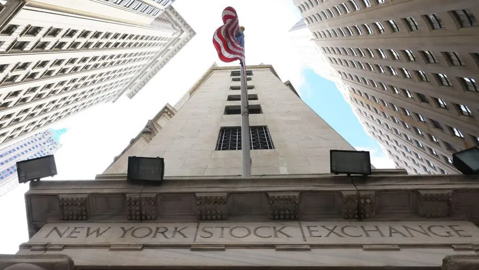 Основните борсови индекси на САЩ скочиха въпреки охладените надежди за спад на лихвите