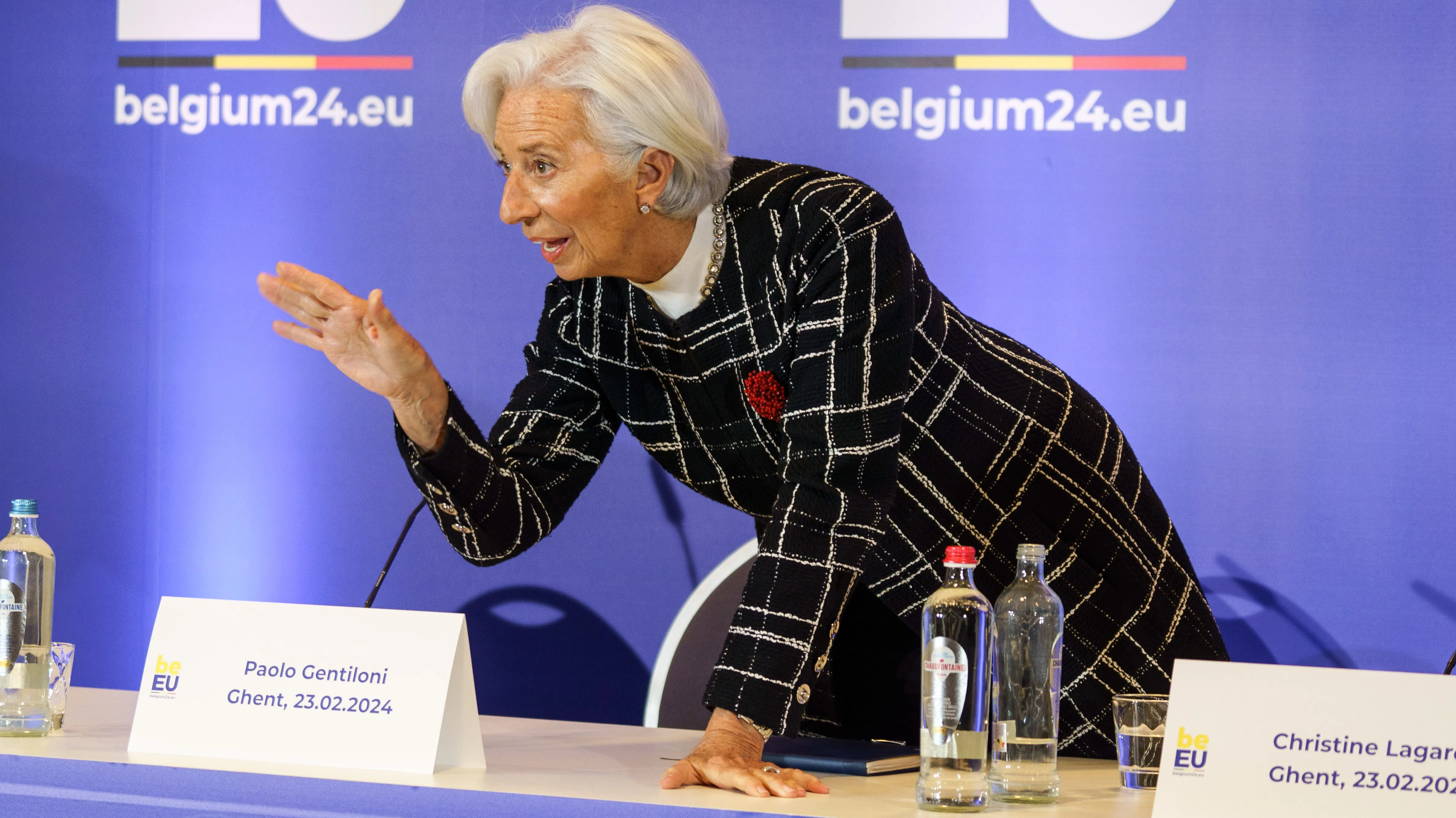 12 мнения от ЕЦБ за лихвите: Не следваме Фед, нашата централна банка ще определя посоката