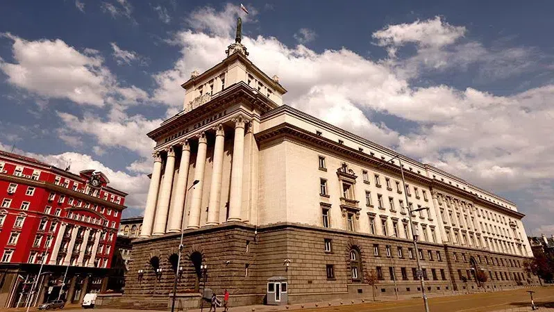 България гласува за нов парламент след серия от предсрочни избори